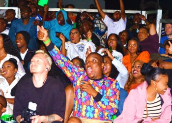 Amantes da Liga dos Campeões vivem emoções da final em Maputo