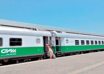 Choque entre comboios dos CFM e da ICVL causa um morto e dois feridos graves