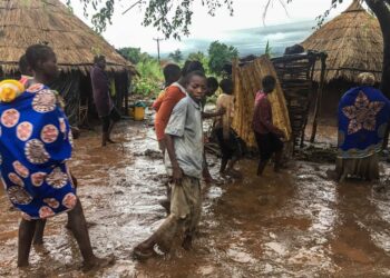 Três pessoas morrem esmagadas ao tentarem receber comida no armazém do INGD