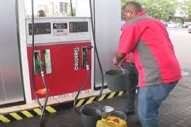 Boato sobre praga que atrofia os órgãos genitais masculinos gera pânico e já provocou quatro mortes