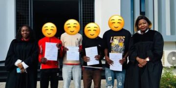 Quatro jovens acusados de matar agente do SERNIC durante as manifestações restituídos à liberdade por insuficiência de provas