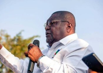 Ossufo Momade diz que só abandona a presidência do partido se o congresso decidir  